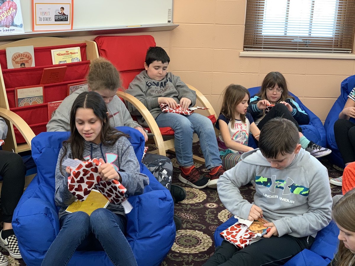 kbiege's tweet photo. #SDJInnovators, #SDJanesville, #SDJRooseveltes More 5th grade fun with selecting and unwrapping our February picks! https://t.co/99VYLByUjO