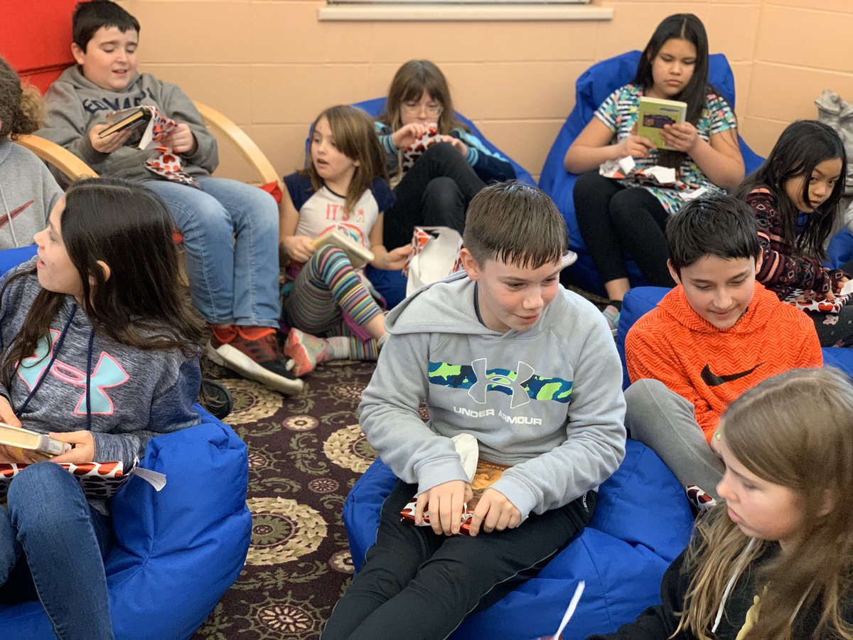 kbiege's tweet photo. #SDJInnovators, #SDJanesville, #SDJRooseveltes More 5th grade fun with selecting and unwrapping our February picks! https://t.co/99VYLByUjO