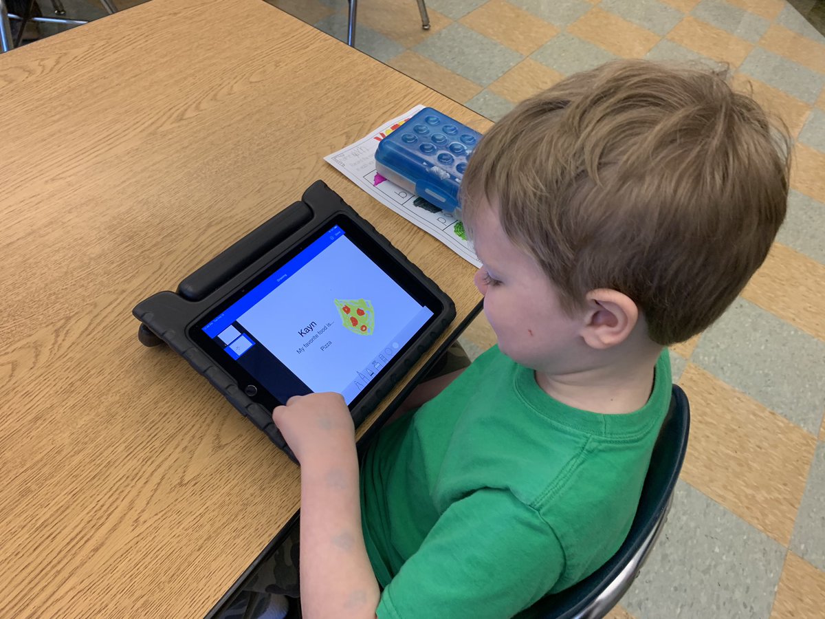 kbiege's tweet photo. #SDJInnovators, #SDJanesville, #Rooseveltes utilizing Keynote App to share our favorite foods with Kindergarten students! https://t.co/ML13AjSqcf