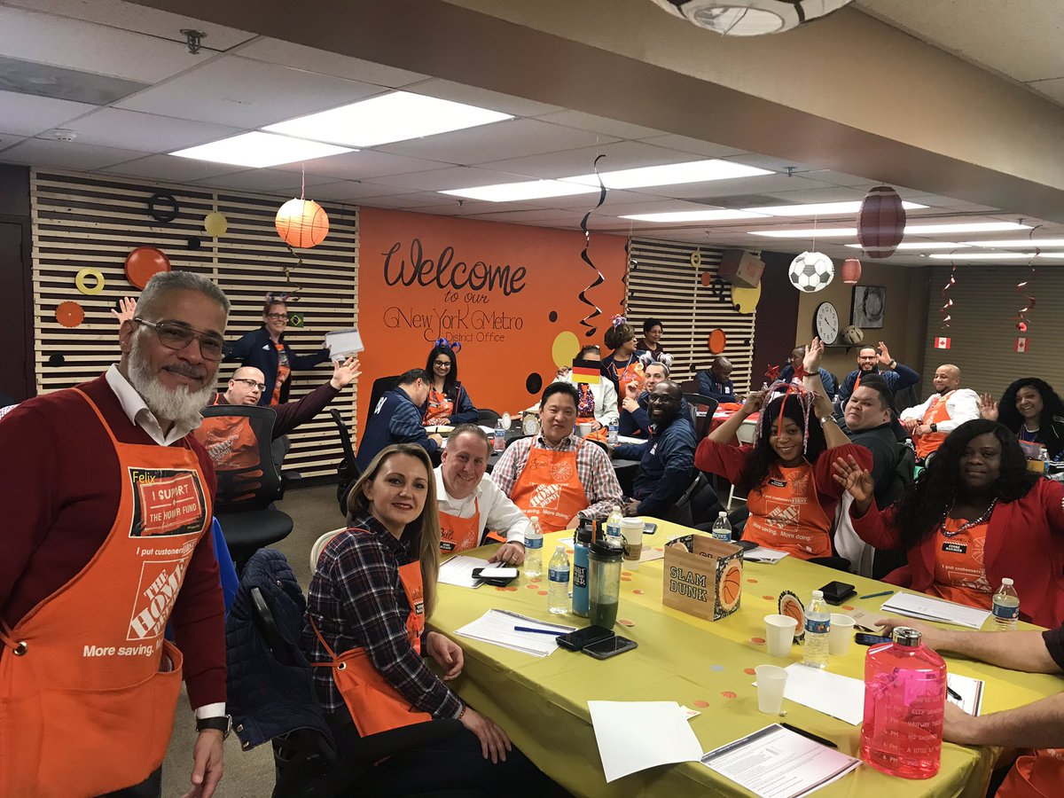 D82 and D332 always makes LEADERS EDGE extra special! We are here for it Olympics style! #Leadersedge Building HIGH PERFORMANCE TEAMS Let’s go Teams!!!! @enekaD82 @SL_leighton @HomeDepotSteph