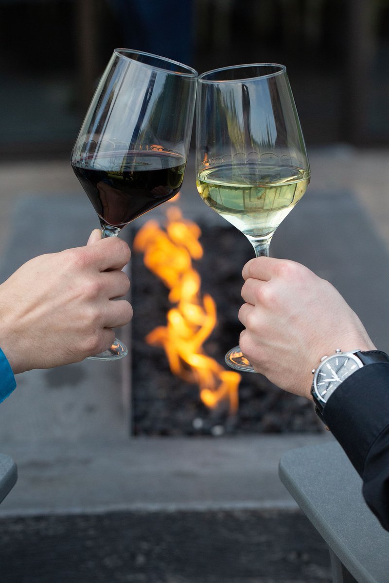 Make a toast to that special someone for #NationalDrinkWineDay!