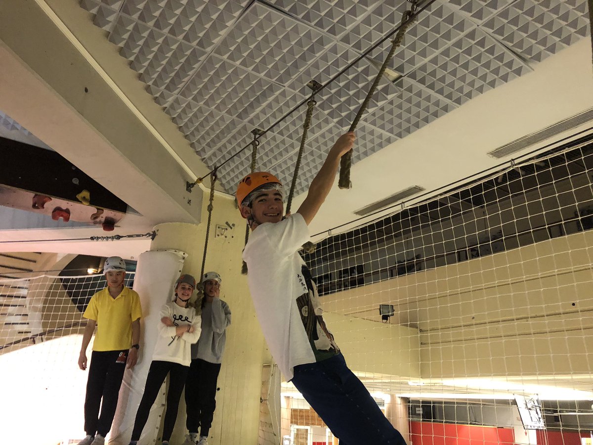 MissLGCole's tweet photo. Invertigo challenges @LatymerUpper #skitrip2020 https://t.co/GPZanIOXTq