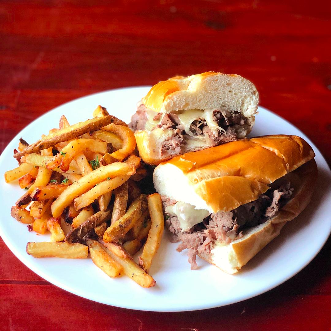 Stop by #CavsHeadhouse today and get a $7 cheesesteak with your choice of fries, tots, or a side salad! Pair it up with a Yuengling draft for only $3.75 for the perfect after-work combo.

Check out our full menu here: bit.ly/2PXYgY5