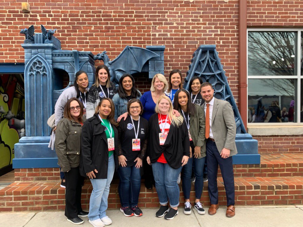 kinder_BOBCATS's tweet photo. #RCAExp was by far one of the most amazing experiences!The energy is so contagious and you can’t help but smile and have a good time while you’re there! I definitely left feeling #RCAinspired! I am so thankful for the opportunity to grow!#RonClarkAcademy #HPPMbobcats https://t.co/h42nexS8WH