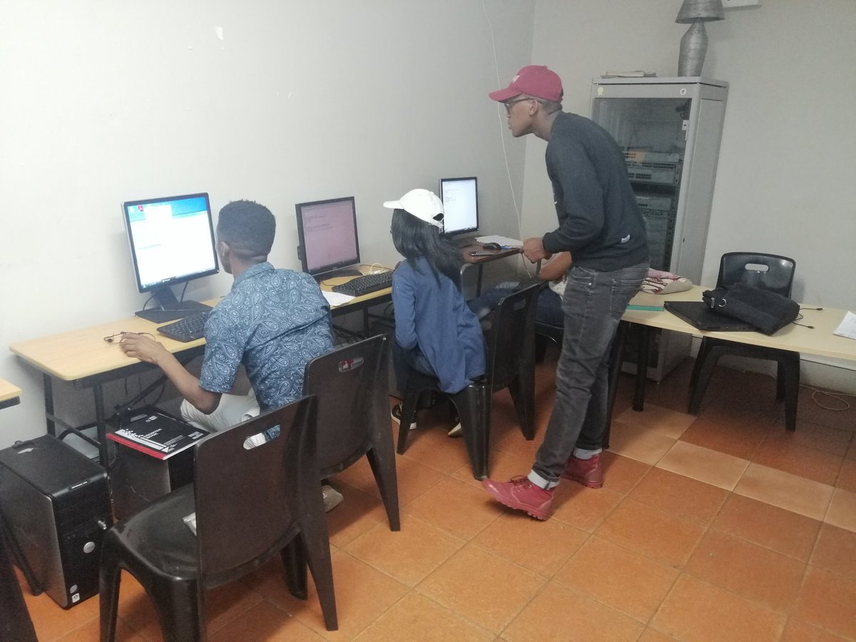 Skwazie_M's tweet photo. Mr name is Katleho Mokoena and I'm a software developer currently self-employed, the pictures you see are of the coding classes which I started in Midvaal in July 2019 up until November 2019, I focus on unemployed youth and help upskill them with coding skills. https://t.co/A18Db7wHYk
