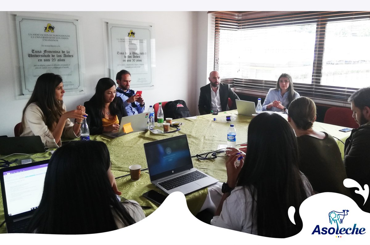 asoleche's tweet photo. En Asoleche estamos en la búsqueda constante de nuevas ideas y estrategias para dar a conocer los beneficios de la leche y los productos lácteos
Hoy realizamos nuestro comité de mercadeo, donde es valioso el aporte y diálogo con todos nuestros afiliados para alcanzar estas metas. https://t.co/ptH5vTyRJy