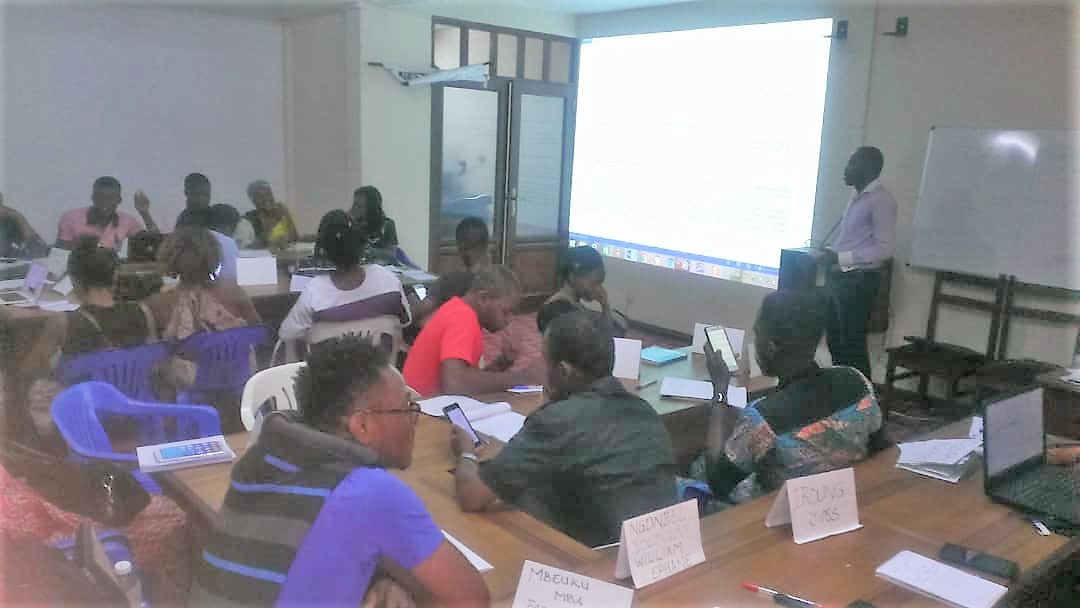 GroupHuse's tweet photo. #Certification en #Développement_Local #PVH #HUSE
Fin de la 1ère partie. Il a été question de fournir aux volontaires des éléments conceptuels de base pour les #activités_de_développement des #capacités en matière de #décentralisation.Retour en images sur les séances de formation https://t.co/TA7hU3ZowJ