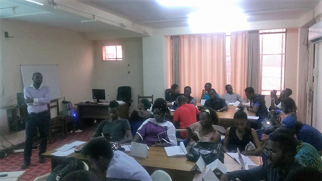 GroupHuse's tweet photo. #Certification en #Développement_Local #PVH #HUSE
Fin de la 1ère partie. Il a été question de fournir aux volontaires des éléments conceptuels de base pour les #activités_de_développement des #capacités en matière de #décentralisation.Retour en images sur les séances de formation https://t.co/TA7hU3ZowJ