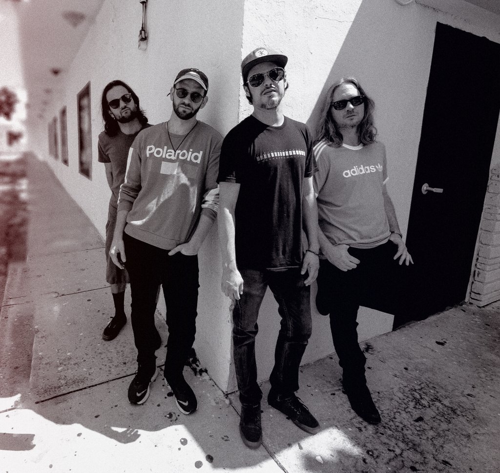 rootsmusicinc's tweet image. Tomorrow night @electrickif with Shaun Martin Three-O @Shunwun in Jupiter, FL at Palm Beaches premier waterfront venue @guanabanasjup RSVP and show details here:  buff.ly/2SlVka7