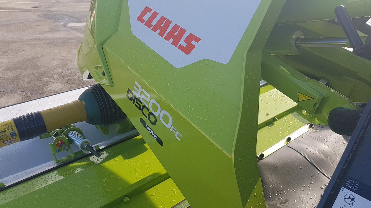 BreensOfCashel's tweet photo. New #CLAAS Disco 3200FC Move - 10ft Front Mounted Conditioner Mowers available ex stock for immediate delivery. 
0% @CLAASFINANCE available on these New Mowers. T&amp;C’s apply. #breens #claas #claasgreenline #claasdisco https://t.co/yZzGPA6pd1