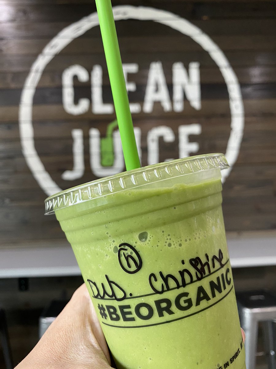 I love my #cleanjuice // pay with your phone &amp; earn rewards along the way. download the Clean Juice app using my link &amp; get $5. thelevelup.com/c/TW-TY92V4IO8W