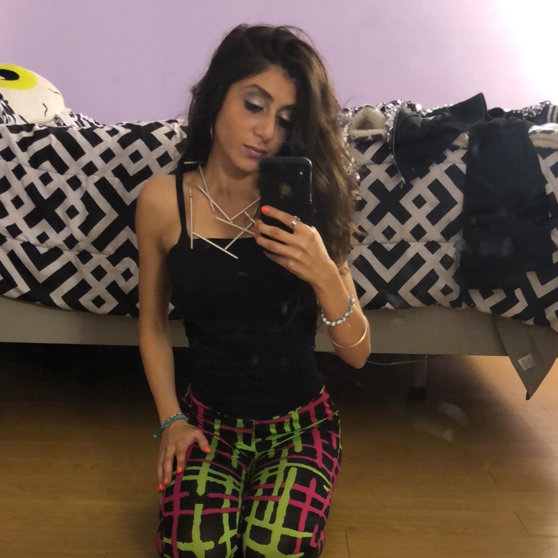 farrahmechael's tweet photo. Tonight! Knot Normal episode 6 on my IGTV! 🖤✨🧿
https://t.co/xhYGmd07vP https://t.co/Du60dOaHTo