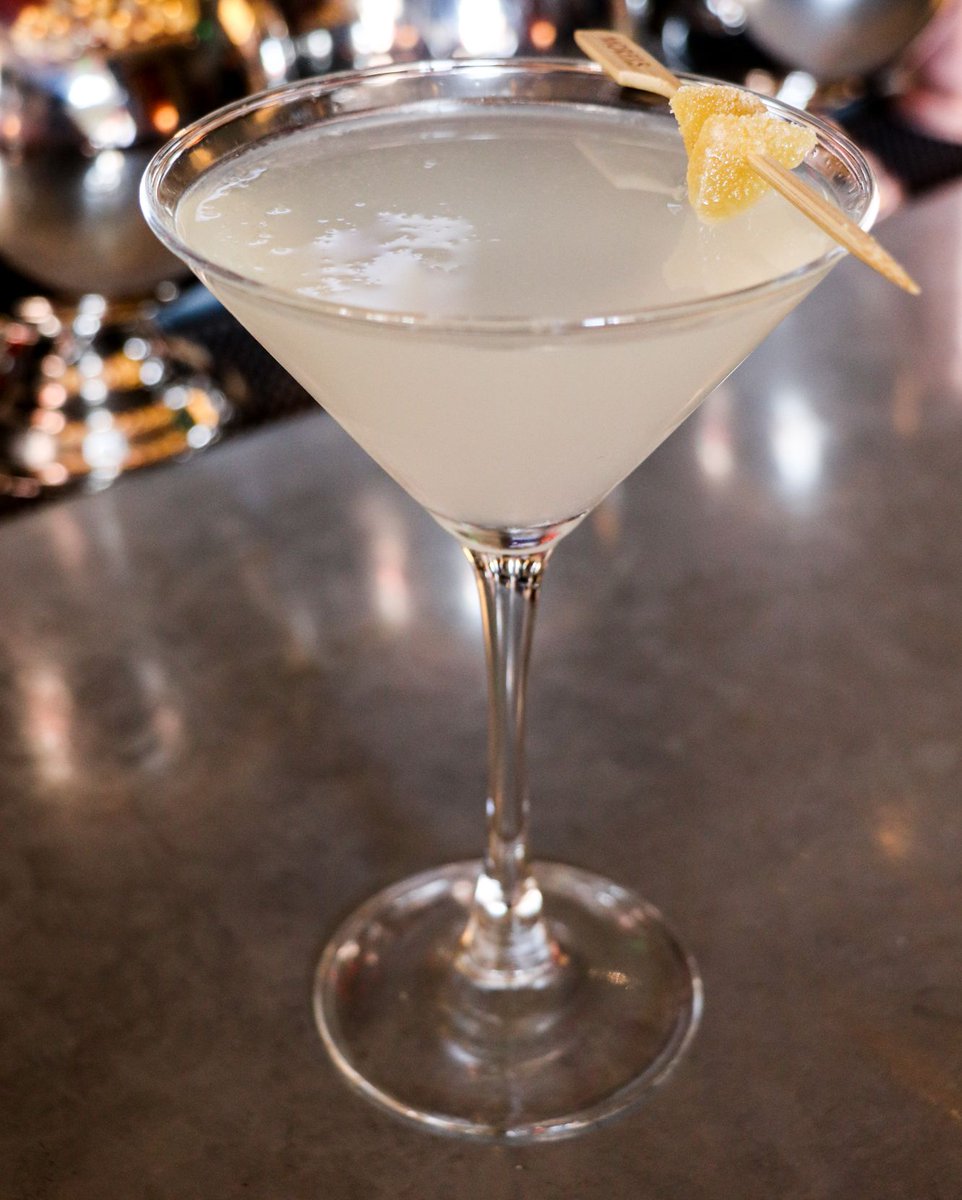 MorelsLasVegas's tweet photo. White Ginger Cosmo is a delightful classic made with vodka, white cranberry juice, fresh ginger and lime. https://t.co/nsrW1ExFUl