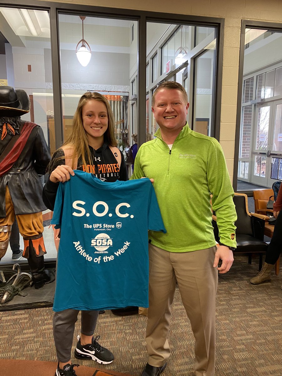 UPS_Store5664's tweet photo. Congratulations to @burgladypirates @kayleedarnell on winning @UPS_Store5664 @ohio_authority SOC Player of the Week AGAIN!!! #1000pointscorer #2timewinner #goodluckinthetourney #goburg π @LadyPirate_GBK @tomkaskey https://t.co/TihkJHqtg0