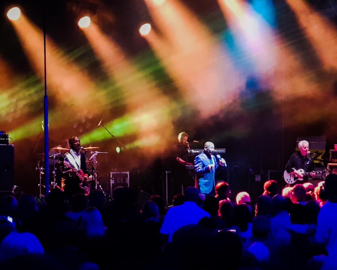 BandChocolate's tweet photo. Hot Chocolate(Band) https://t.co/qkgL0qfIAf