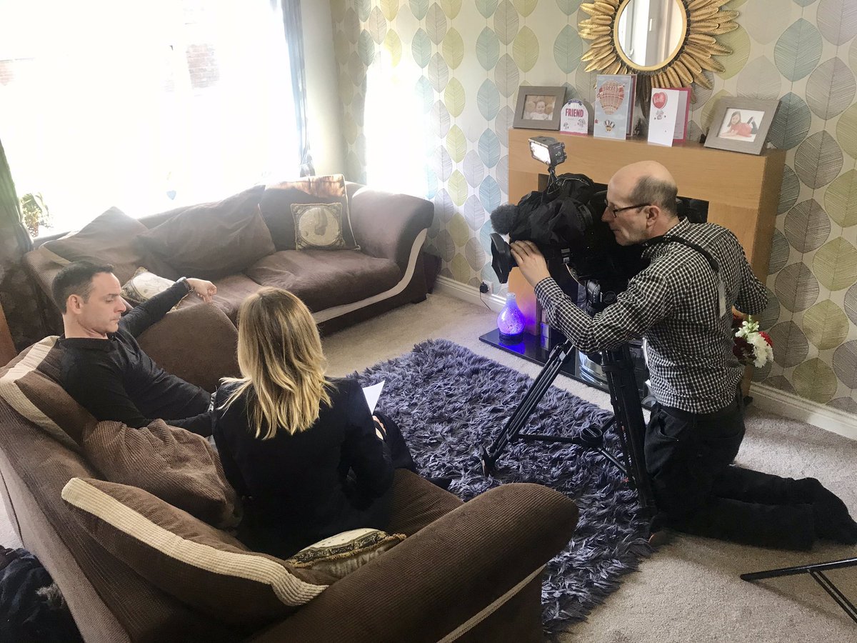 ClinNegSwits's tweet photo. Tonight on @itvnews our @LucyWSwits with her client Scott discuss the wide ranging effect of being treated by surgeon #MichaelWalsh who is under investigation by the @gmcuk &amp; suspended from practice at @spirehealthcare https://t.co/oZM9oEpAZo