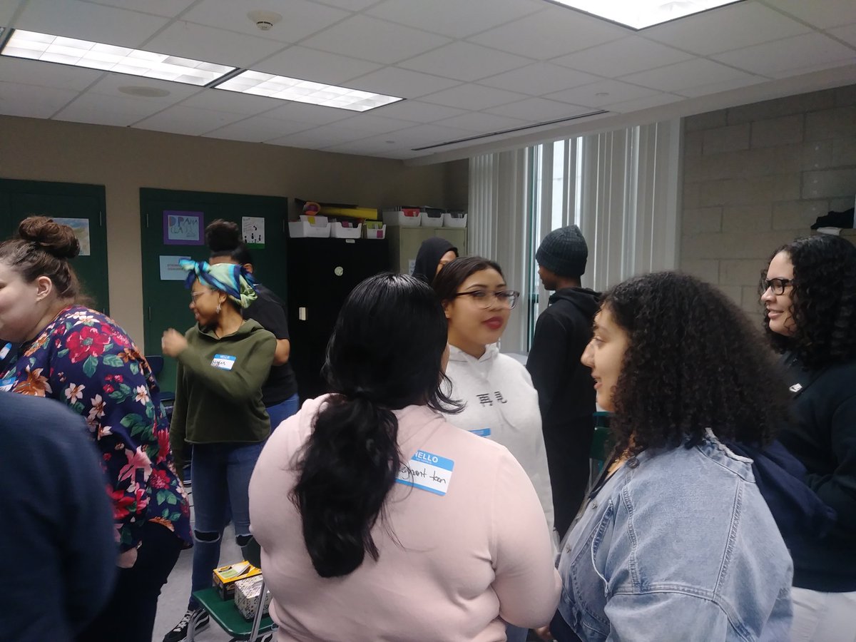 aupebrooklyn's tweet photo. Our Principal and ELA teacher training our next cohort of Day of Dialogue student facilitators debunking labeling and deconstructing hate through love and action research. #deconstructing #reeducation #youngeducators #winterbreakwork https://t.co/pgZ4BoTO9p