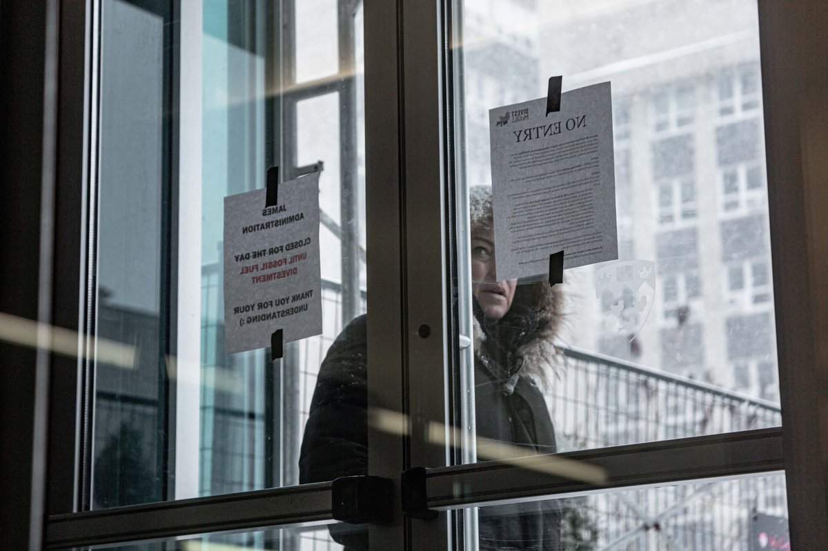 Hour seven of blockading the administration building and we are holding strong. #NOCGL #REJECTTECK #DIVEST