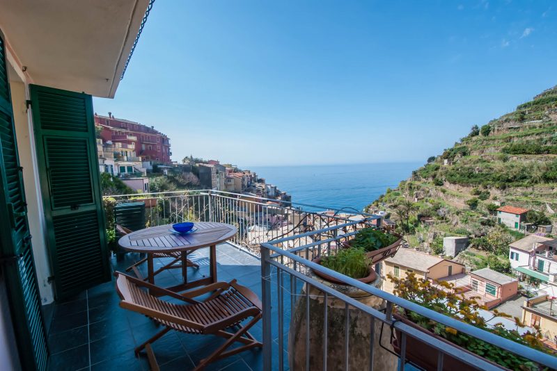 arbaspaa's tweet photo. 📍 Terrazza Sofia - Manarola
🏠 Nice apartments with a priviliged position with breathtaking view over the sea and the village
💰From 131 € per night 
📲Book now: 👉https://t.co/j0ZVK8YhZa

#manarola #accommodation #holidays #cinqueterre #5terre # https://t.co/9FobQvpLFa
