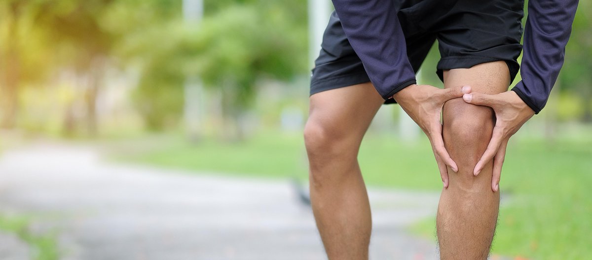 Ogre_Shield's tweet photo. Knee pain is the WORST!
Check out our six best suggestions for preventing knee pain and injuries --->>  https://t.co/ozRHyW9kdQ

#ogreshield #worksmarternotharder #wegotyourknees #ouch #ontheblog https://t.co/oxGKb0CXXH