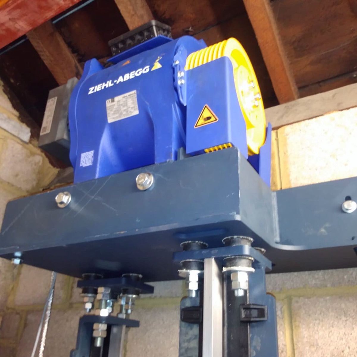 riverside_lifts's tweet photo. 🔧🔧🔧 https://t.co/3wzBwwaBlI