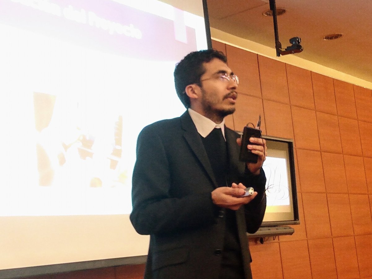CIOMexico's tweet photo. Eduardo Godínez Fernández, Director de #Ciberseguridad Informática de la Secretaría de Seguridad y Protección Ciudadana, expone el caso práctico de homologación de información en bases de datos realizado en esta dependencia federal, en el seminario #CSO20mx
#CSO #CISO @SSPCMexico https://t.co/ZZduemLHbU