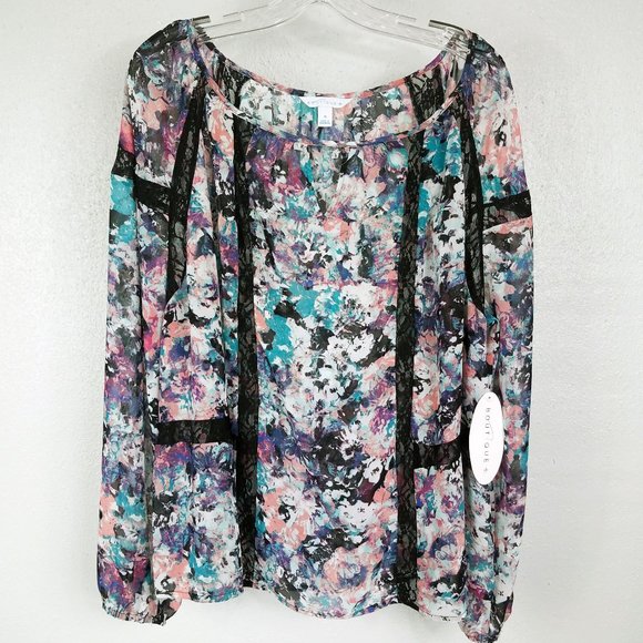 VeraFleming10's tweet photo. So good I had to share! Check out all the items I'm loving on @Poshmarkapp from @MichianaW #poshmark #fashion #style #shopmycloset #boutique #zara #vintage: https://t.co/YMBw1hmk8m https://t.co/Xu7DLgUZE8