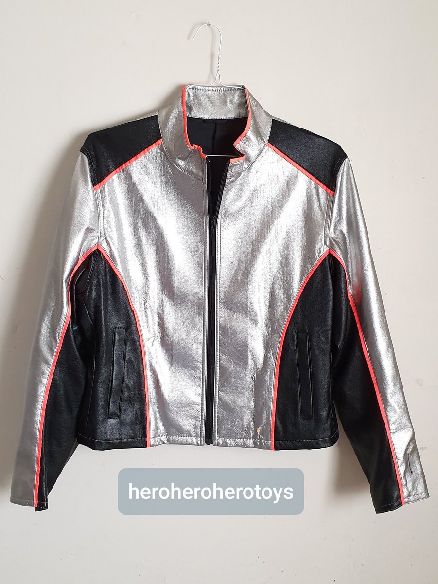 ユッケジャンページ 大人のレザージャケットコーデ。 ST JOHN'S BAYのレザー