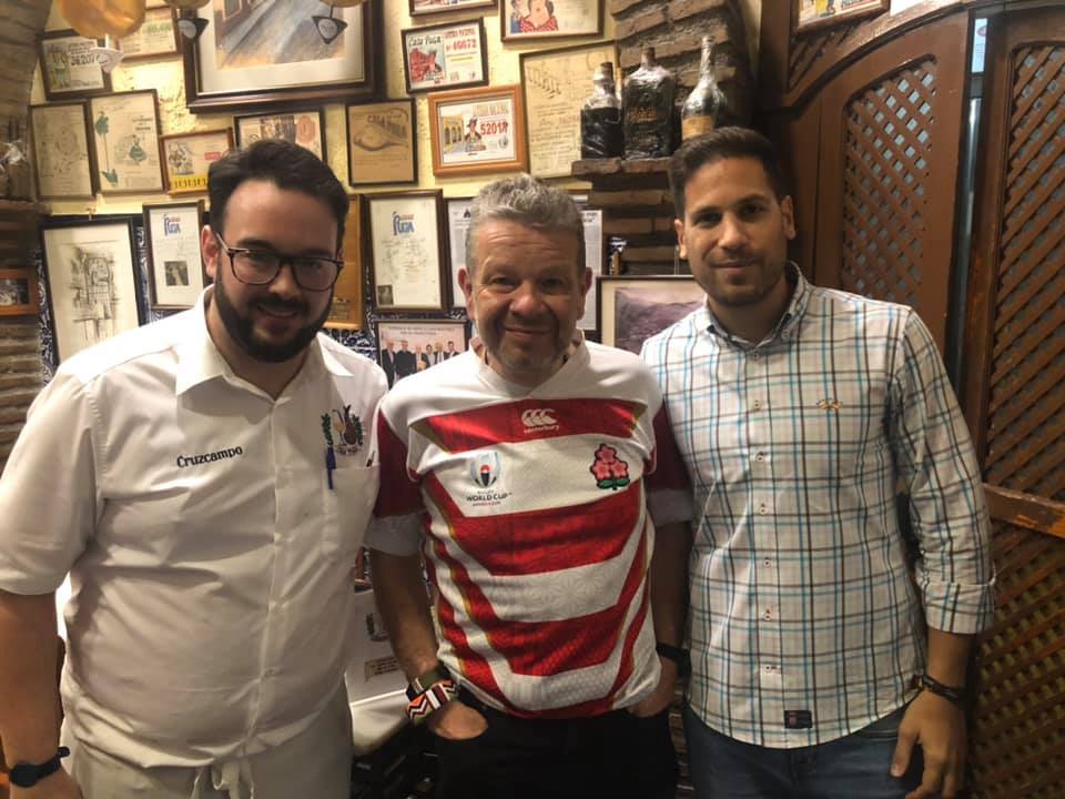 CurroLucas's tweet photo. Anda @albertochicote  de grabación por Almería. Se ha dejado ver y fotografiar por Casa Puga, La Plazuela y La Encina... https://t.co/XTUOuRDrO7