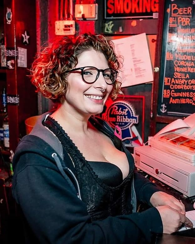 Thursday we celebrate the Birthdays of music mixer DJ SteveOG, and our lovely bartender Frenchiee Haney. So make sure to come out, have a bday shot/drink with them and show 'em some love as we all wish a very Happy Birthday to these awesome people.
facebook.com/events/s/bonda…