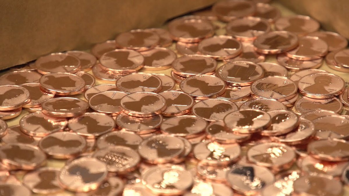 LearnSomeDaily's tweet image. Up to 80 million coins are produced in a single day at U.S. Mints