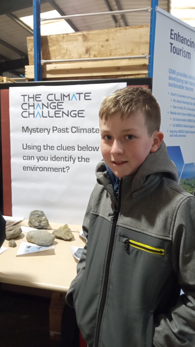sandyzpatterson's tweet photo. Today the @niscifest took us to the #corestore of @GeoSurveyNI to take part in the #ClimateChange challenge. 🌍
Fantastic afternoon with lots of rocks!
#geology #NISF20 https://t.co/K6XkOvNBfx