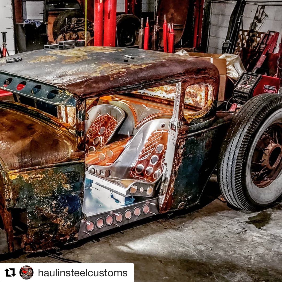mittler_bros's tweet photo. A car builder... with some serious metalworking skills!

#Repost @haulinsteelcustoms 
I Am not a Rat Rod builder. I am a car builder.

#ratrods #ratrod #ratsatthebeaver #modelaford #copper #copperinteriors #dimples #smallbusiness #northcarolina #metalshaping #hotrodshop https://t.co/OU1lLz51Sl