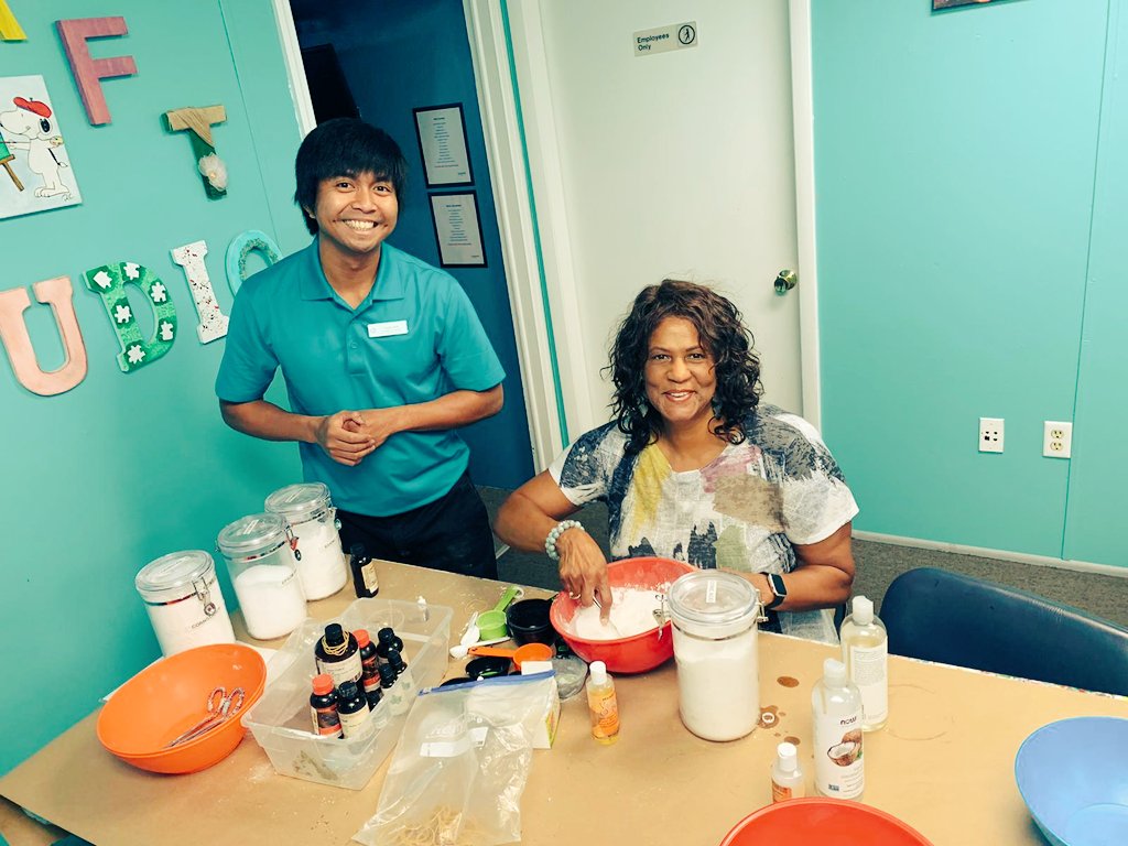 PACHospitality's tweet photo. 🔥@activityorlando Dept.
It's Tertulia Time! Our guests enjoying their very own homemade soaps, sugar scrubs and bath bombs. #SelfCare #ActivitiesatMDR #MysticDunesResort #PAC @PACHospitality @Mystic_Dunes https://t.co/77xRkI2jbu https://t.co/aUGX4OXtJy