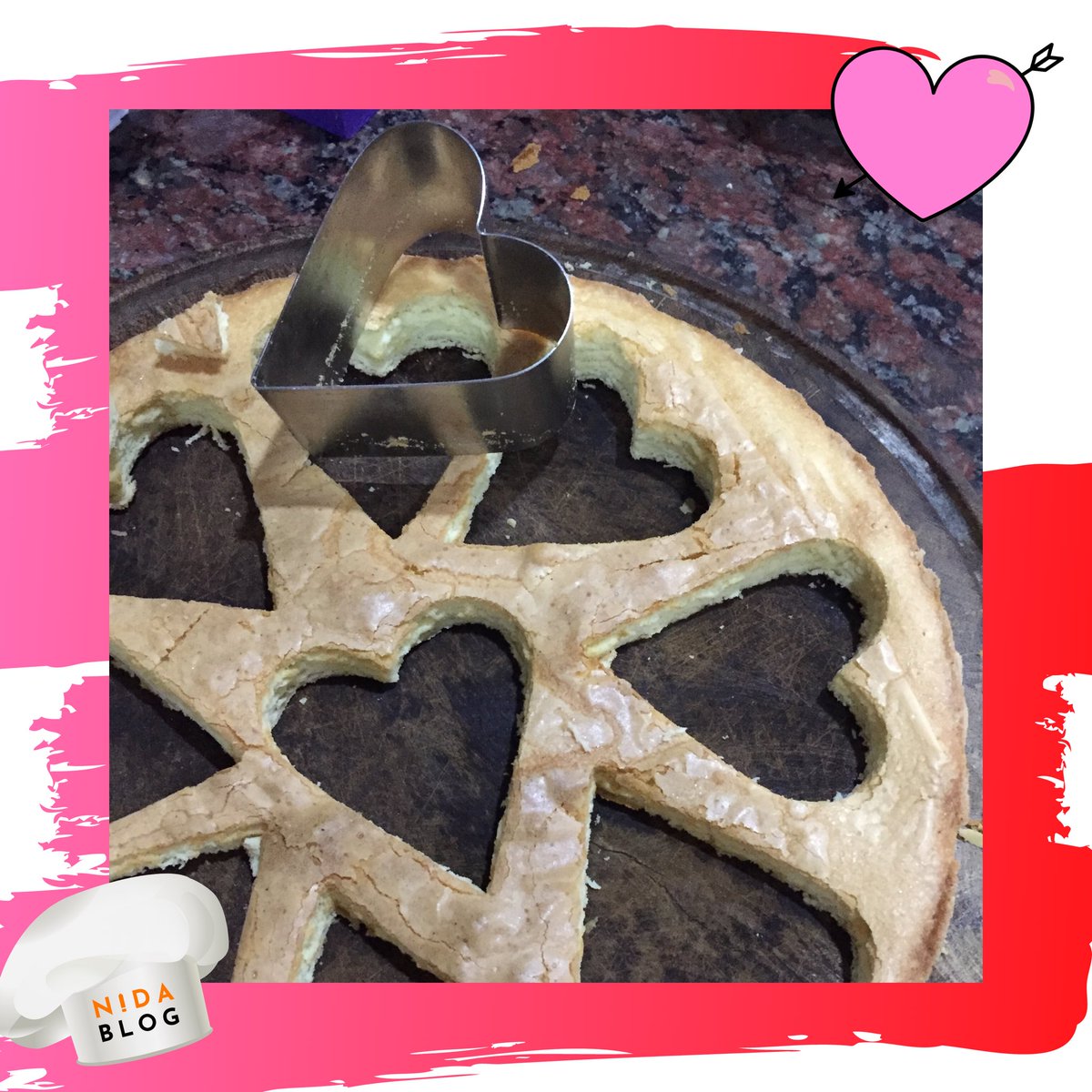 nidablog's tweet photo. Corazoncitos de Limón 💛para #ValentinesDay 😍 
La receta es la misma que la del #BudinDeLimon 🍋 (pueden encontrarla en el perfil) 😋 
Bañados con choco blanco y negro y decoramos con muchos ❤️💗❤️💗 de azúcar que conseguimos en el cotillón 🥳
#MartesDeTips
#NIDAcocina https://t.co/S0UaRxZj4R