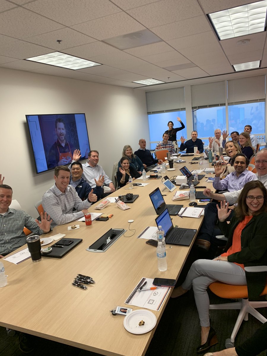 Rocking #LeadersEdge on C21 with the Payments/Credit team and <a href="/HouleHeather/">HeatherHouleTHD</a> !!!