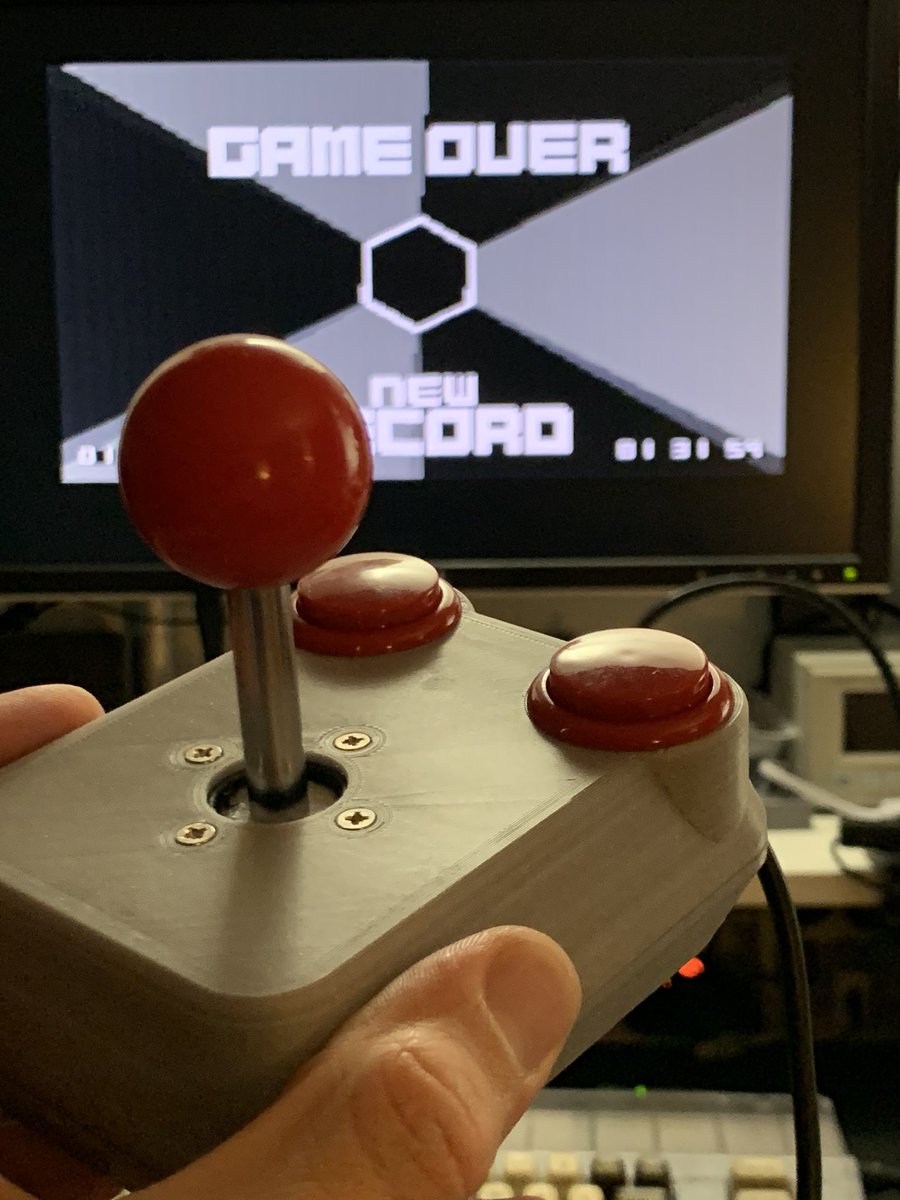 KutilDomaci's tweet photo. And who loves Micro Hexagon like I do?
#commodore #c64 #microhexagon #retrogaming https://t.co/MiI7MXudVJ