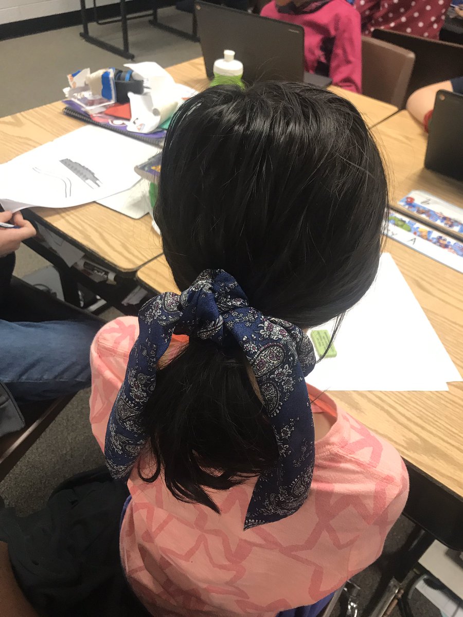 DrNzshamm's tweet photo. Tie Tuesday still going strong in third grade at #beebe203 #together203 #BByou203 @guchte22 @MissZoephel https://t.co/efF1C8xiEk