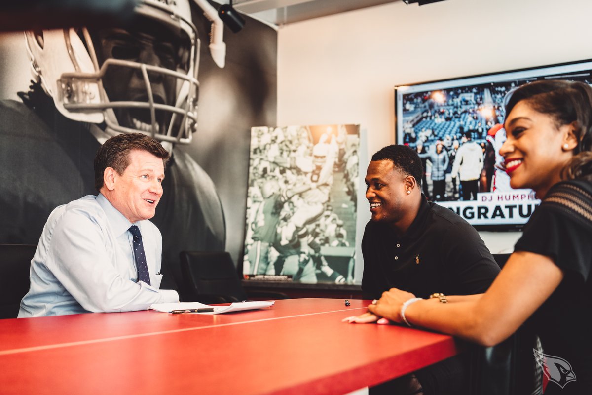AZCardinals's tweet photo. Done deal. ✒️  @74_hump https://t.co/jXqwJvd0FK