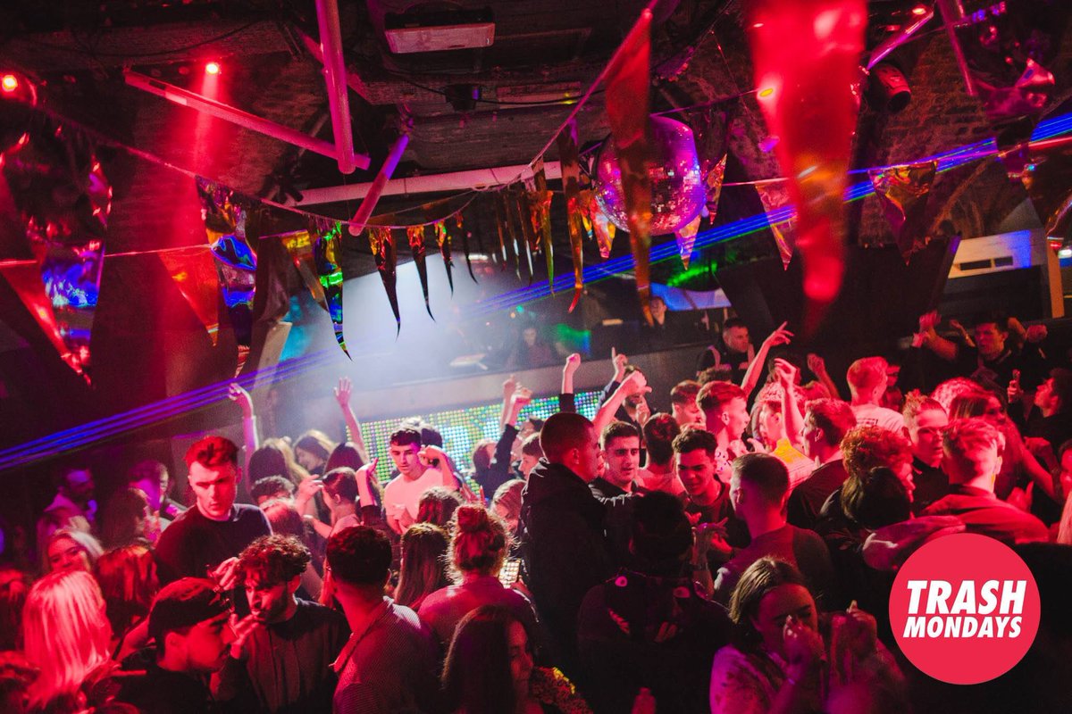 trashmondays's tweet photo. Wow. Last nights #TRASHMondays was a stormer! 

Photos: https://t.co/jAtM94dNaE 

@HuskyEvents @coalition_btn https://t.co/eySvqgiSnr