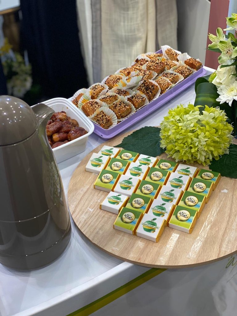 حرفياً من أجمل الاشياء الي حصلت لي في الثلاث سنوات الأخيرة مشاركتنا في #ملتقى_الطب_التجميلي 😍💗

مقابلة الناس الجميلة والقلوب الطيبة ومشاركة الخبرات والتجارب على ارض الواقع له جو مختلف وجميل جداً ✨ ويارب تديم جمعة اعضاء فريق رشاقة طول العمر ❤️
وتطول بعمر الأب الروحي <a href="/salh003/">Salh</a>