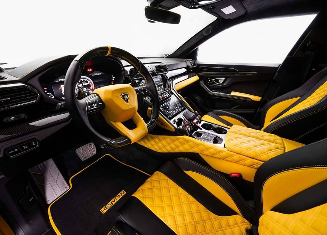 tracksandtest's tweet photo. *Lamborghini Urus By Keyvany*
Keyvany puso las manos en la Lamborghini Urus modificando el V8 biturbo de 4.0 litros que ahora genera 820 HP y 811 lb-ft de torque.
#lamborghini #urus #lamborghiniurus #v8 #biturbo #bodykit #keyvany #tracksandtest #suv https://t.co/CdUMaT2ulc