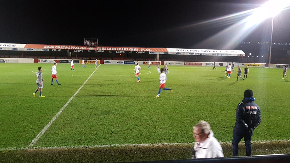Attendance is 396 at tonight's <a href="/BBCEssexSport/">BBC Sport Essex</a> <a href="/EssexCountyFA/">Essex County FA</a> Senior Cup semi final between <a href="/Dag_RedFC/">Dagenham & Redbridge</a> and <a href="/ConcordRangers/">Concord Rangers FC</a> - excellent turnout!