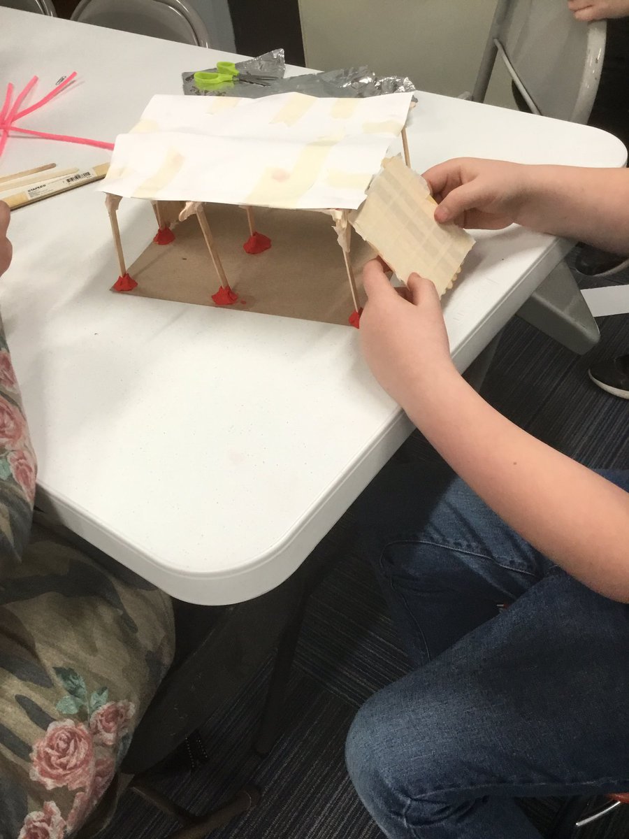 HoeingGina's tweet photo. After school STEM #CLUBINVENTION @ndeschargers 
Build a structure to withstand an earthquake https://t.co/zBeKwmqqAP