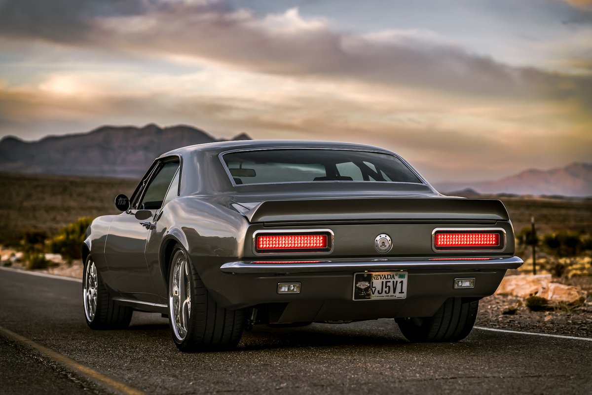 ForgelineWheels's tweet photo. Are you #fastonforgeline? Curtis' #protouring #Chevy #Camaro on #forgeline #VR3P is our winner at @goodguys #southwestnationals! https://t.co/p5DylPL5AT https://t.co/BlTiQpDRrd
