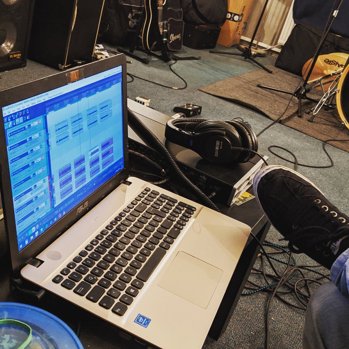 Demos for our new record done today - hitting the studio next month to make some #newmusic

#hardcore #punkrock #berlin #party #fun #hxc