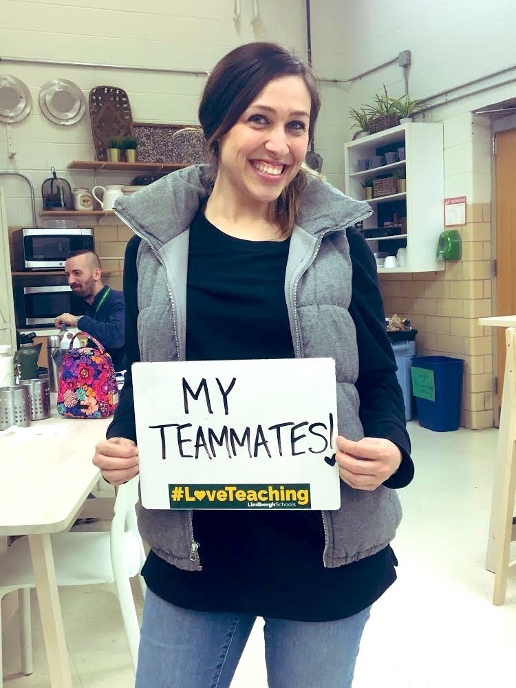 Kim Leighton tweet media