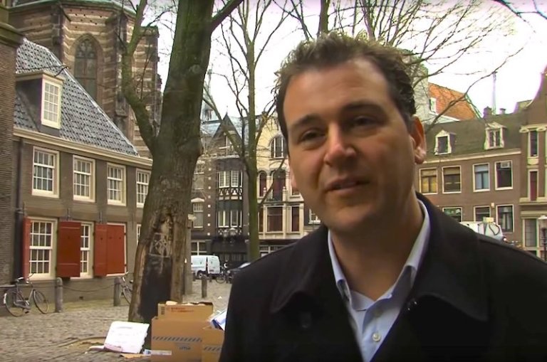 AmsterdamRLDT's tweet image. #Amsterdam’s gentrification-plan Project 1012 closed 112 window brothels. It costed 108 million euros. One brothel owner received 25 million euro tax money for selling 70 window brothels to the City of Amsterdam:

amsterdamredlightdistricttour.com/news/amsterdam…

 #jinek #halsema #dewallen #project1012