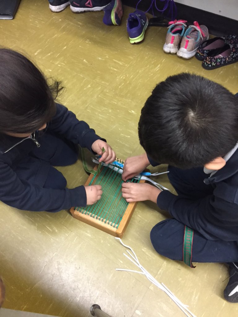 m_porterbc's tweet photo. Tha ar weaving vaire nice. #weaving @JarvisSchool @deltasd37 Tweeted by E.N. https://t.co/wplayooXsp