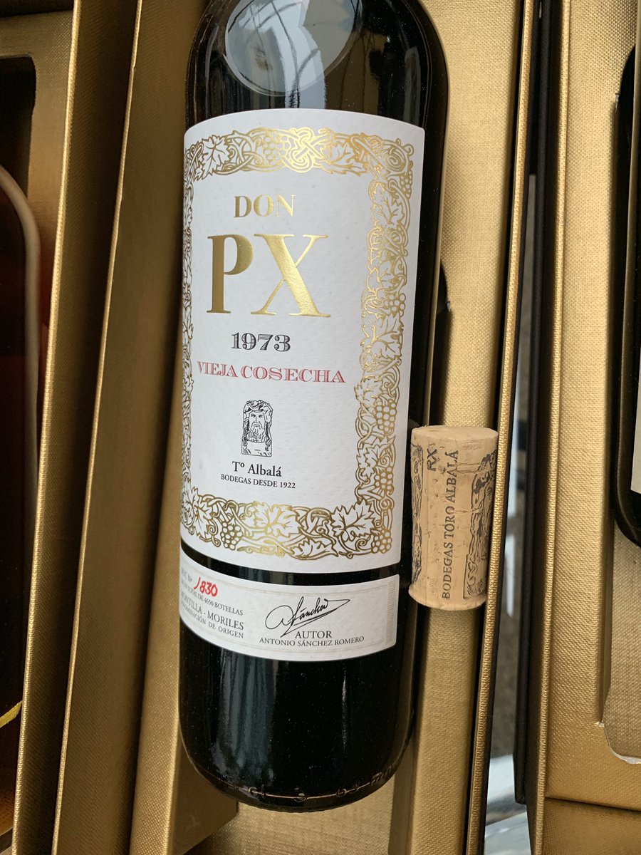 jesusgherrera28's tweet photo. Catamos Tasted: Este #DonPX 1973🍷🍇 #Moriles #Tempranillo #NYSommeliers #Wines #Vinos #Vinefilos #WineLovers #WineTasting #Vins #Wineblogger #NYSommeliers #WinePairing #CatadeVinos #NYSommeliers #WineLovers #WineTasting #Vins #NYSommeliers 🍷🍇😍🍷🍇😍🍷🍇😍🍷🍇😍🍷🍇😍🍷🍇😍🍷 https://t.co/7KCu1tPJ0L
